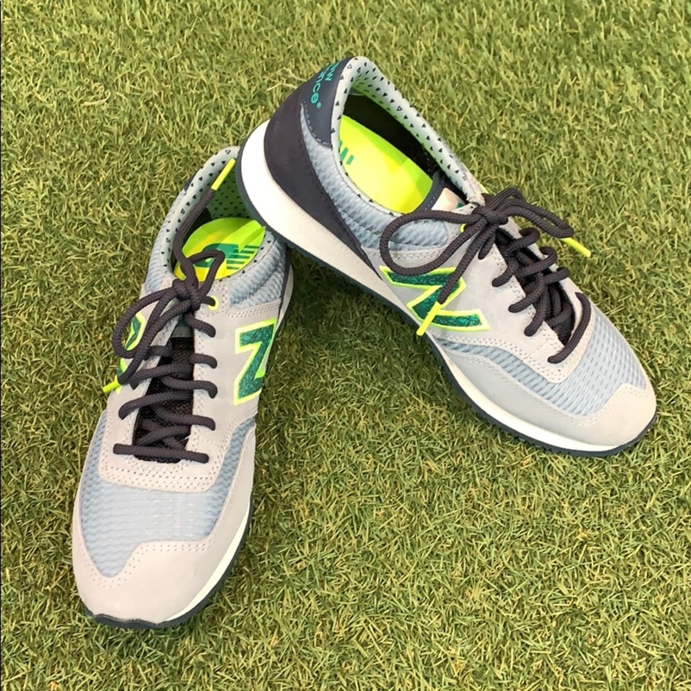 Brand new new balance women’s sneakers